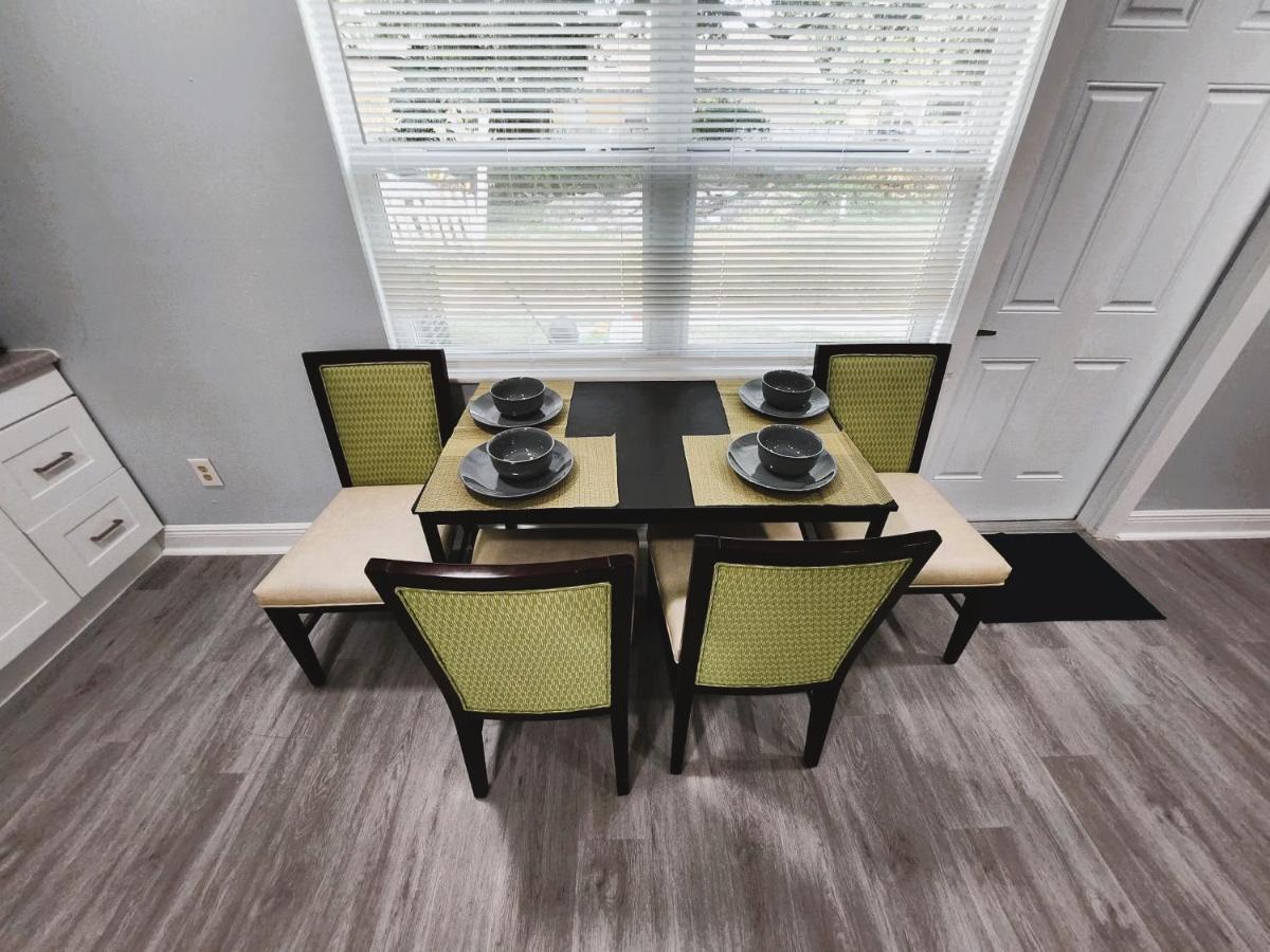 Cheerful Super Suite + 2 Queen + Sofa Bed Minutes From The Airport! Tampa Exterior foto