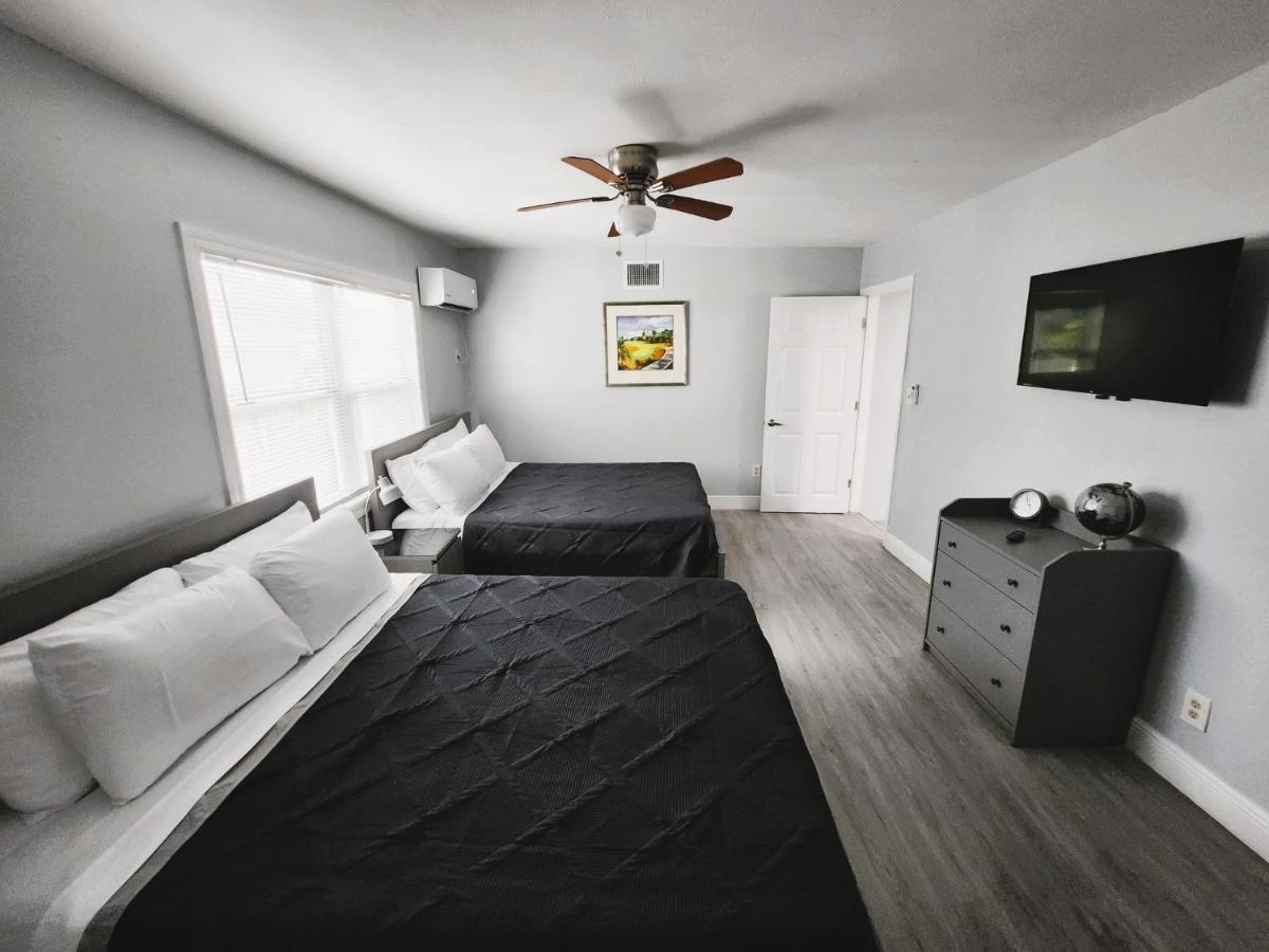 Cheerful Super Suite + 2 Queen + Sofa Bed Minutes From The Airport! Tampa Exterior foto
