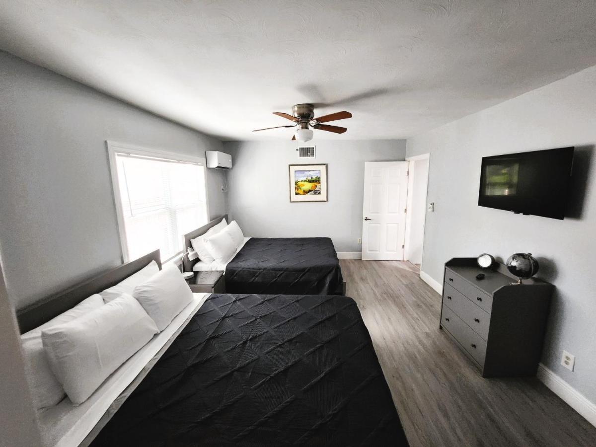 Cheerful Super Suite + 2 Queen + Sofa Bed Minutes From The Airport! Tampa Exterior foto